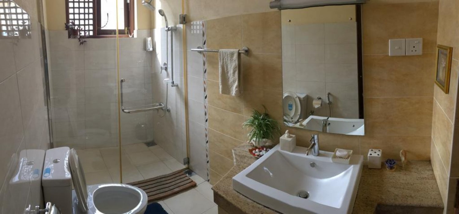 Luxury House Pelawatta 