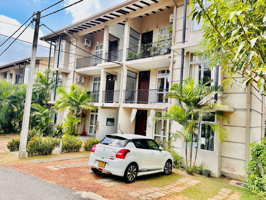 Prime Feiero. Thalawathugoda 