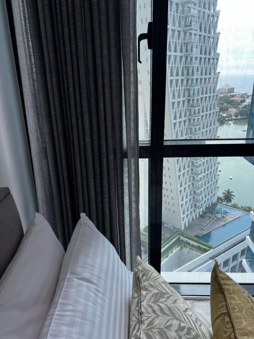 Capital Twin Peaks- Short Let- 02 bedrooms ( SPR 006 )