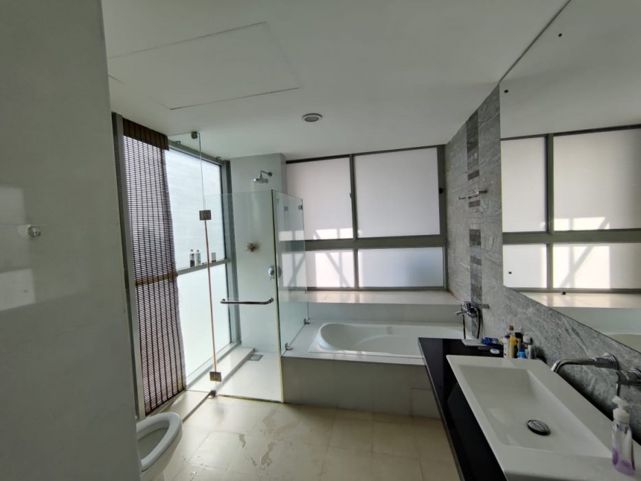 Emperor Residence- SLR 001 