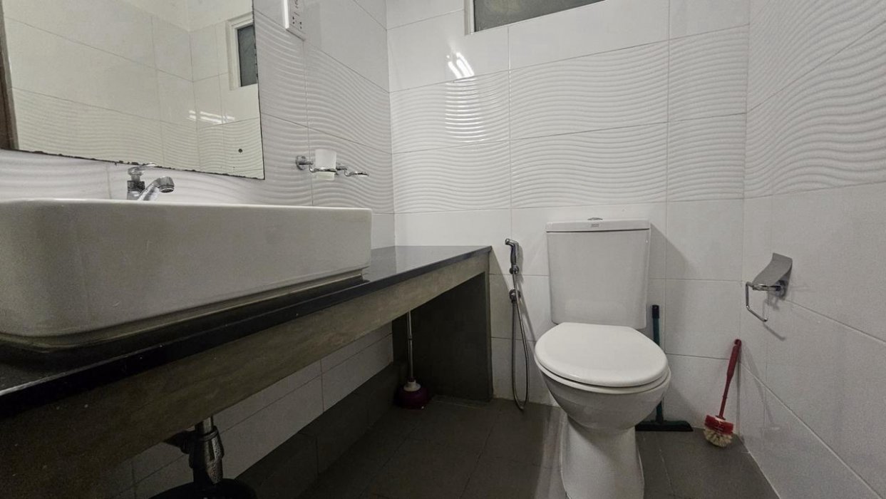 Aqua Nawala. Temple road 