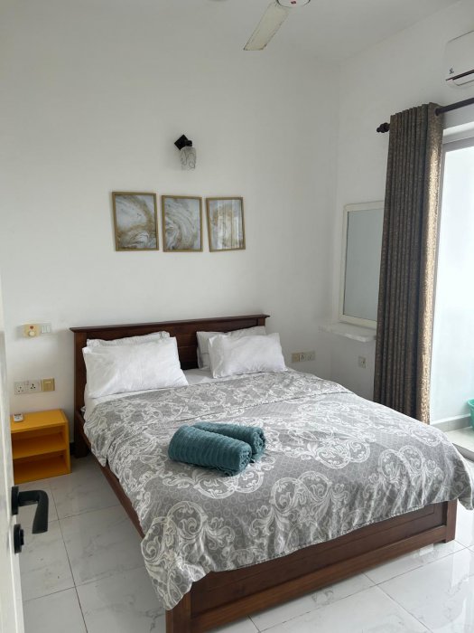 SHORT LET- APARTMENT 