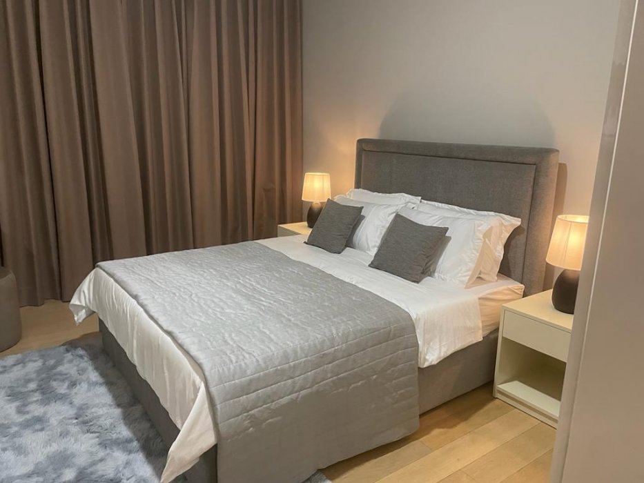 Grand apartment ward place 