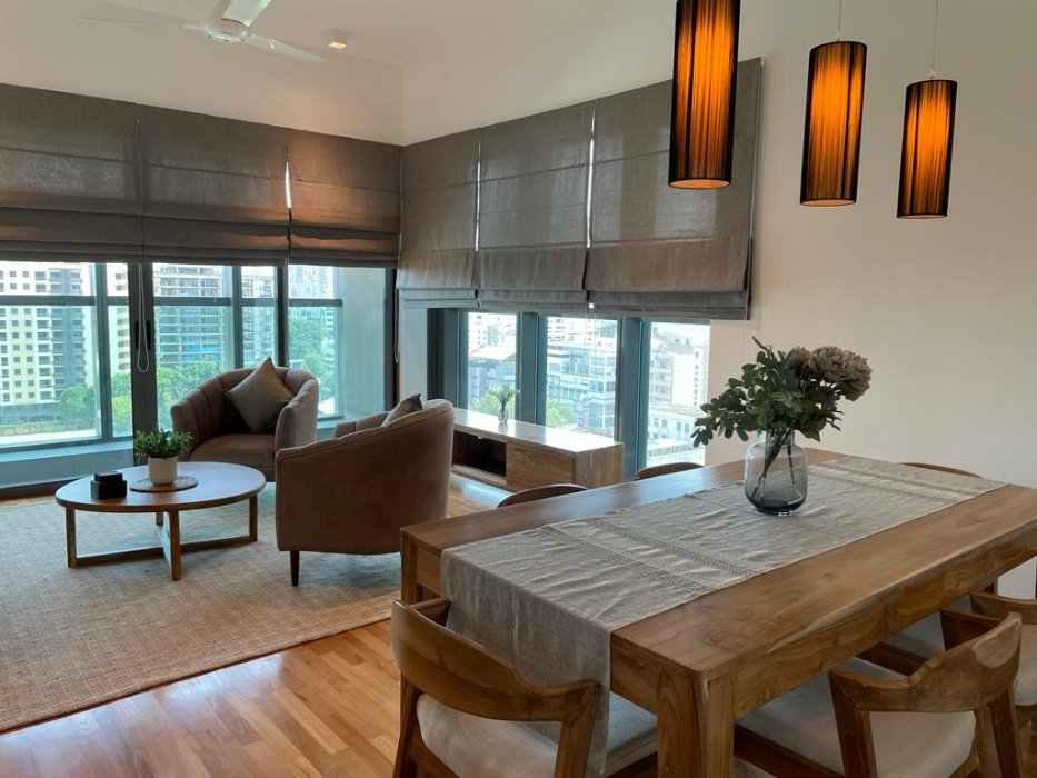 Luna Tower.  Colombo 2