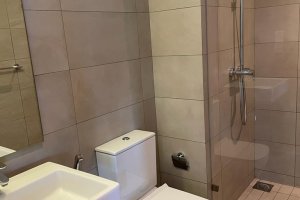 Luna Tower.  Colombo 2